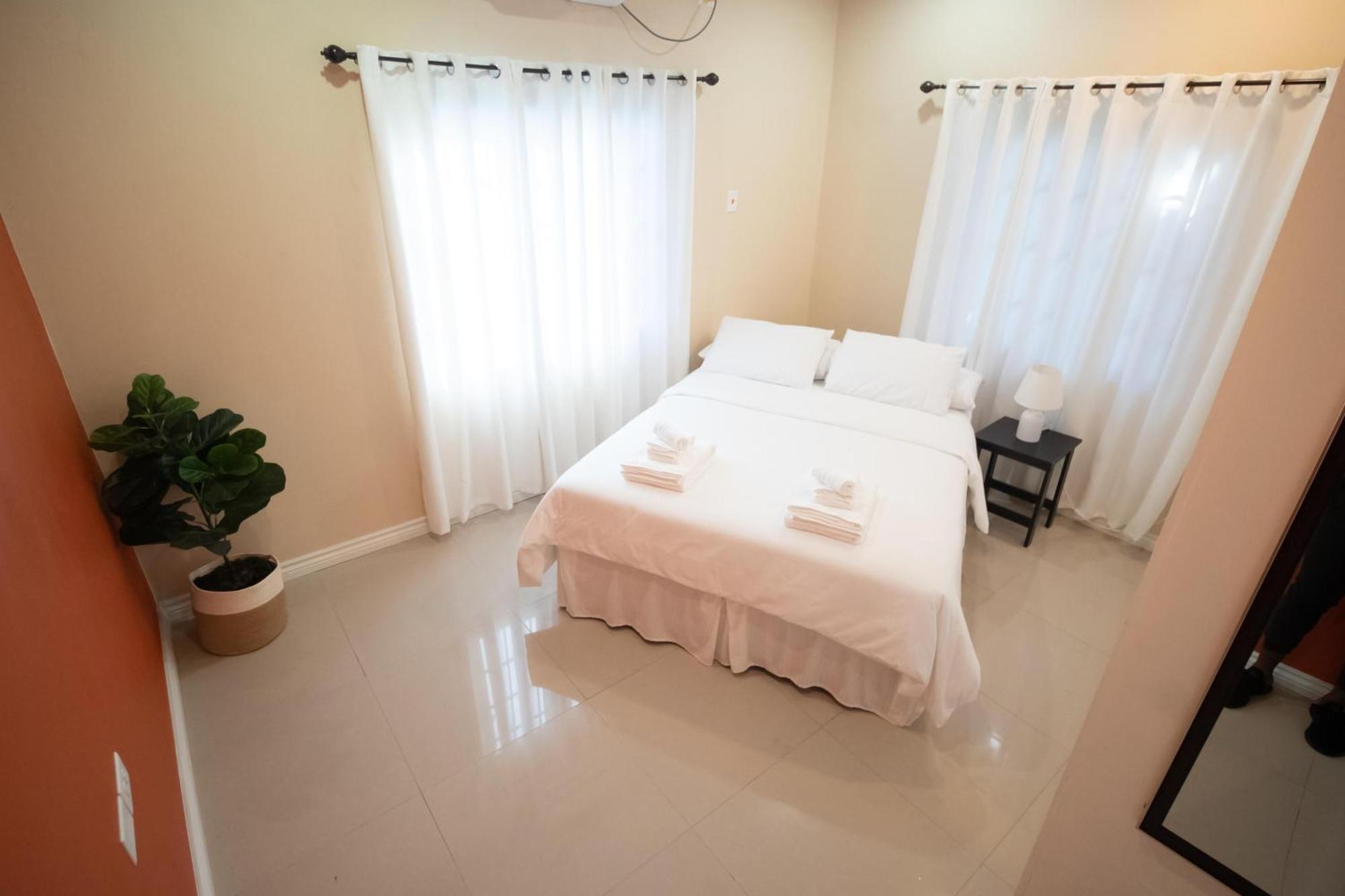 Stacys Place #2 2 Bedroom Apartment Port of Spain Dış mekan fotoğraf